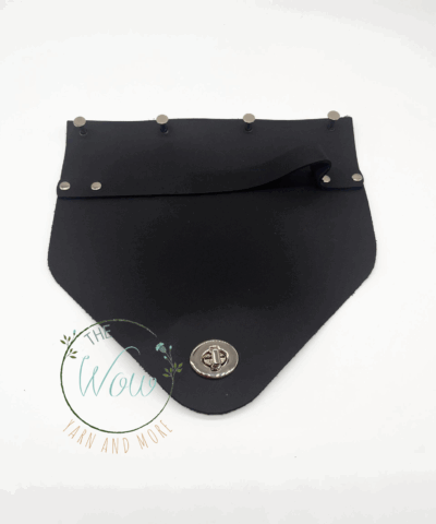 taska_fedel_ 23x23cm_fb_horgolt_taska_thewowfonal.hu