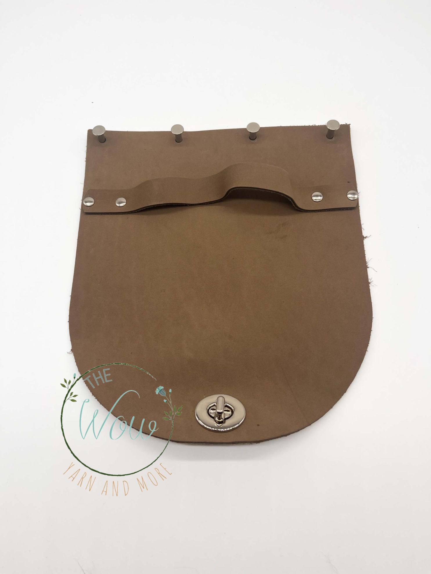 taska_fedel_ 20x23cm_nvb_horgolt_taska_thewowfonal.hu